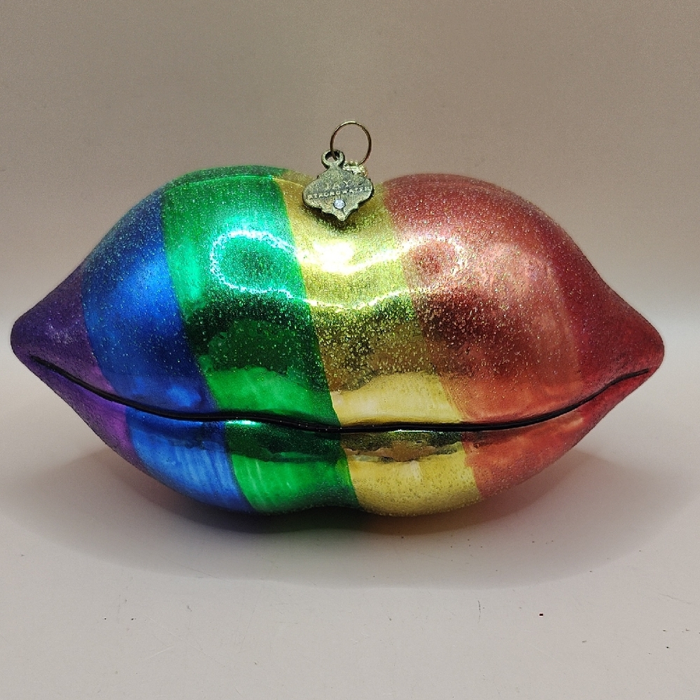 Rare Jay Strongwater Rainbow Lips Ornament 6"